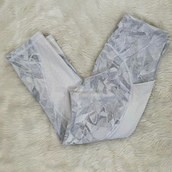 Lululemon Wunder Under Hi-Rise 1/2 Tight Full-On Luxtreme 17" Jasmine Size 4 - Picture 11 of 11